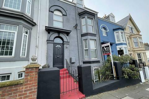 4 bedroom terraced house for sale, Seafield Terrace, South Shields