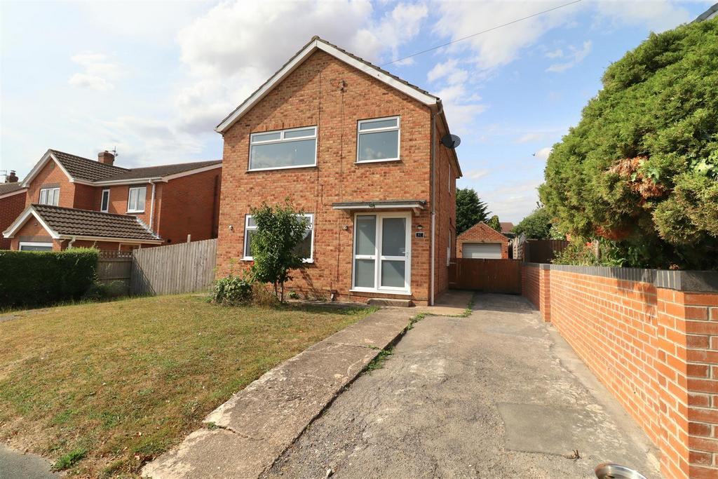 Hill Rise, Market Weighton 3 bed detached house - £950 pcm (£219 pw)