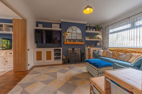 59 Bryn Pinwydden, Cardiff, CF23 7DE