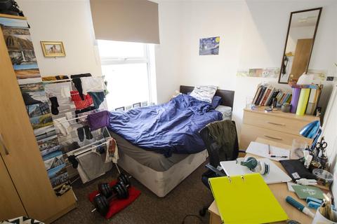 4 bedroom house to rent, Dale Road, Birmingham B29