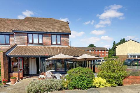 2 bedroom flat for sale, Loudon Way, Ashford TN23