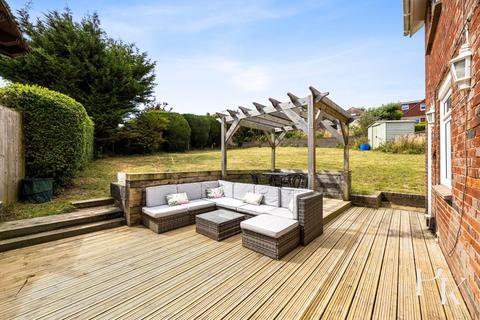 3 bedroom end of terrace house for sale, Truleigh Close, Brighton