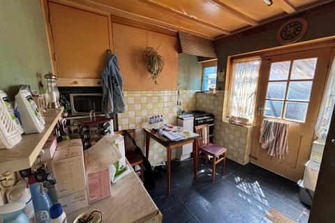 1 bedroom detached house for sale, Avondale Avenue, Staines-upon-Thames, Surrey, TW18