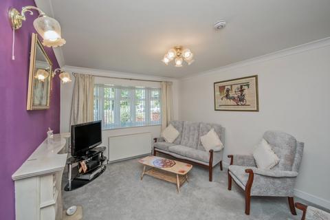 2 bedroom bungalow for sale, Kings Road, Wrose, Bradford, BD2