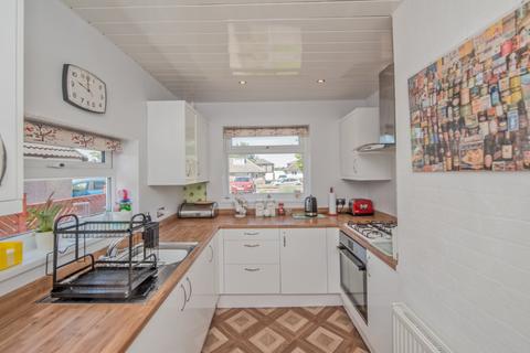 2 bedroom bungalow for sale, Kings Road, Wrose, Bradford, BD2