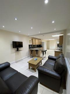 6 bedroom house to rent, Hubert Road, Birmingham B29