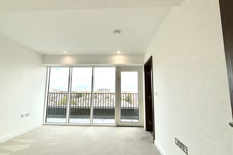 2 bedroom flat to rent, Parrs Way, London W6
