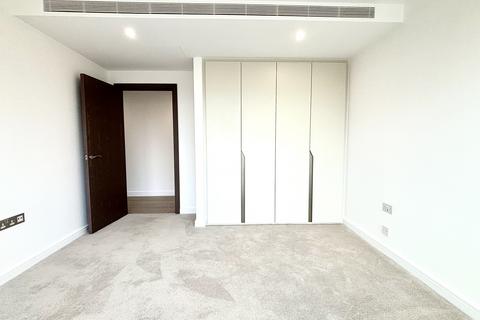 2 bedroom flat to rent, Parrs Way, London W6