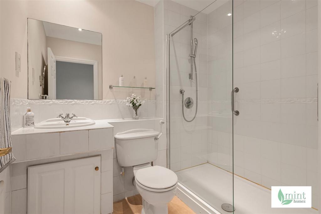 Mint homes 45 st martin mews  23 .JPG