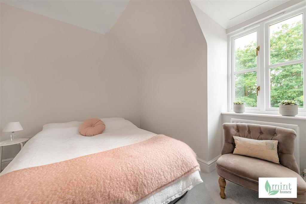Mint homes 45 st martin mews  27 .JPG