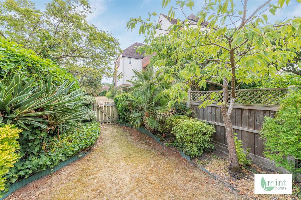 Mint homes 45 st martin mews  7 .jpg