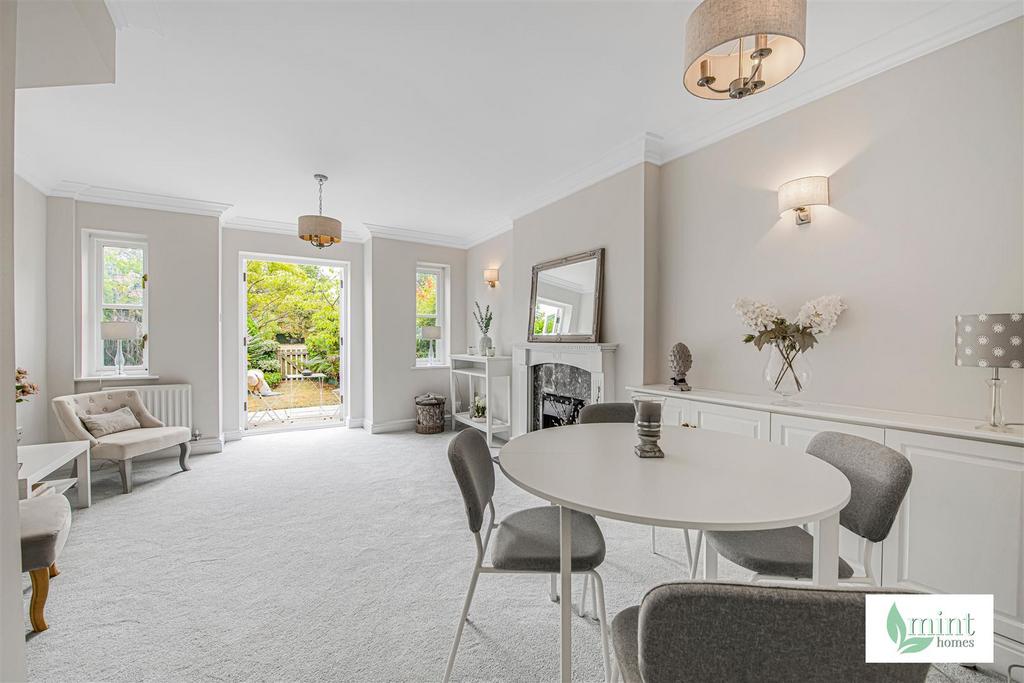 Mint homes 45 st martin mews  32 .jpg