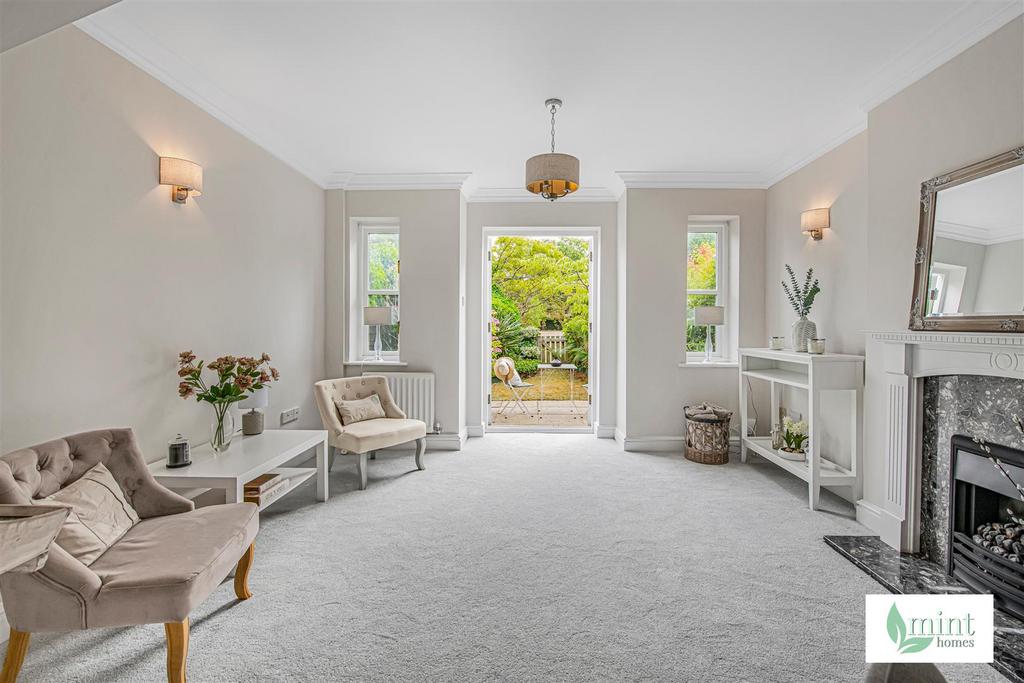 Mint homes 45 st martin mews  34 .jpg