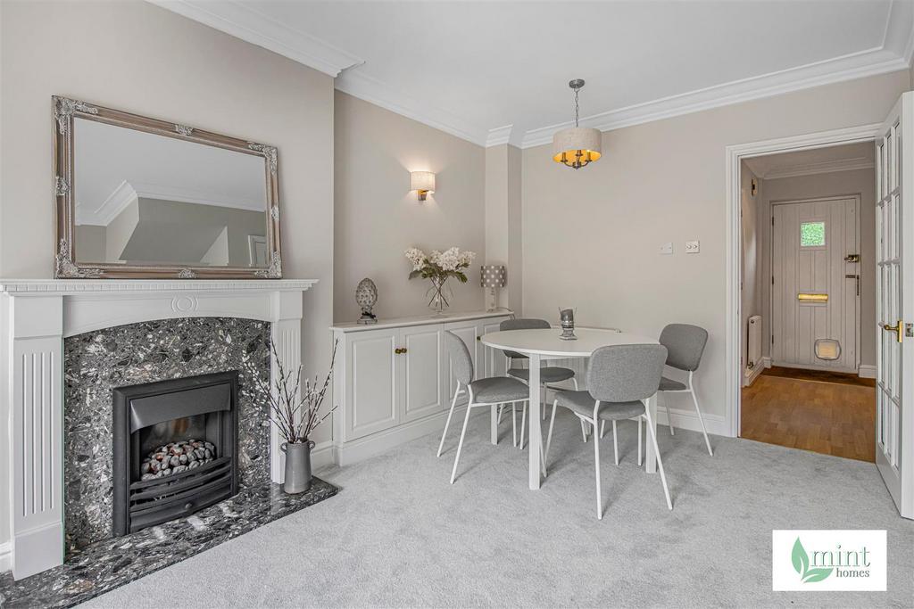 Mint homes 45 st martin mews  40 .jpg
