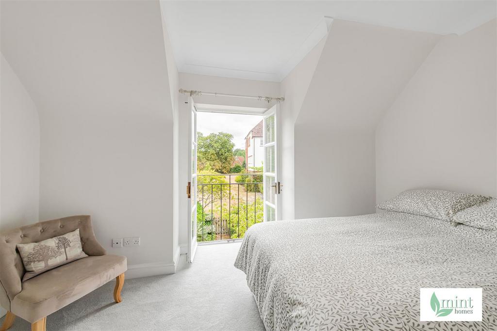 Mint homes 45 st martin mews  19 .JPG