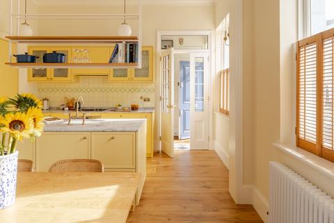 3 bedroom terraced house to rent, Portland Road, London W11