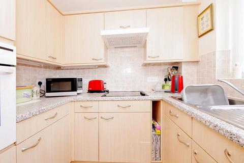 1 bedroom apartment for sale, The Village, York YO32