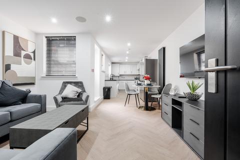 6 bedroom terraced house to rent, 17, Albert Edward Road L7
