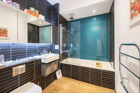 2 bedroom flat for sale, The Arthaus, Hackney, London, E8