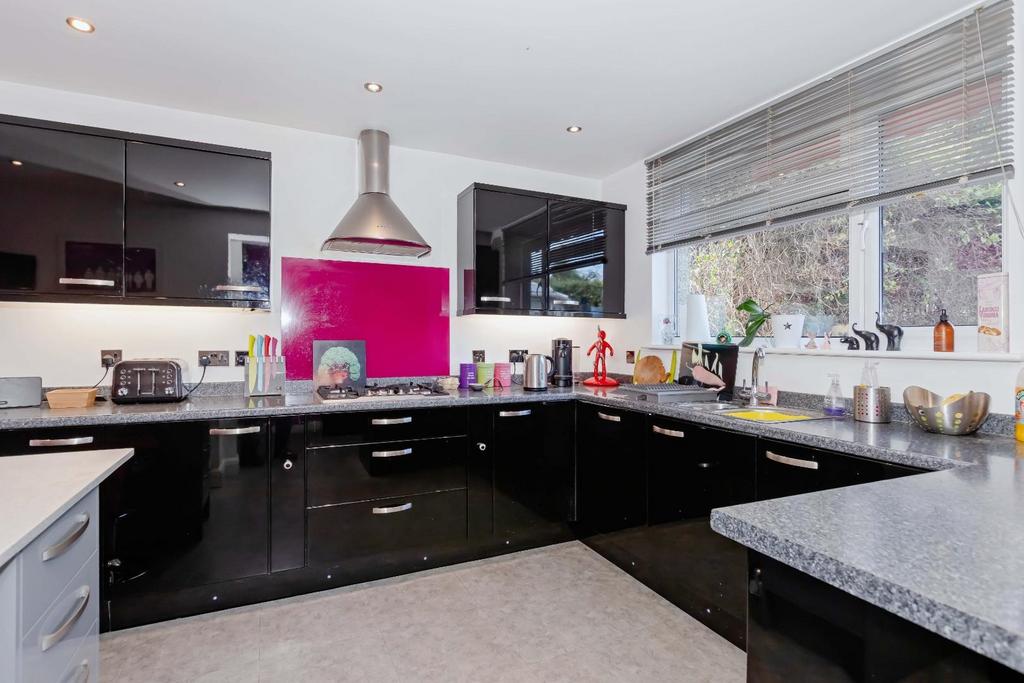 Lancing Close 19.jpg