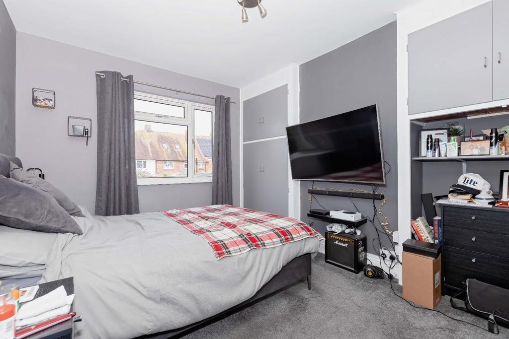 Lancing Close 3.jpg