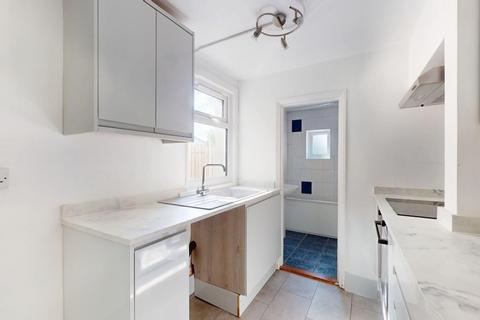 3 bedroom terraced house for sale, Dover Road, Northfleet, Gravesend, DA11