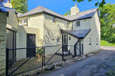 3 bedroom character property for sale, Yelverton PL20