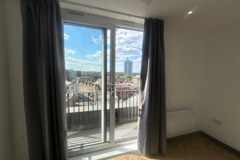 Studio to rent, Fleet Street, Leicester LE1