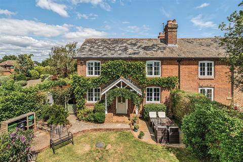 Picardy Church Road, Whimple, Exeter, EX5 2SZ