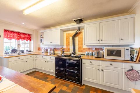 3 bedroom detached bungalow for sale, Newcastle Upon Tyne NE19