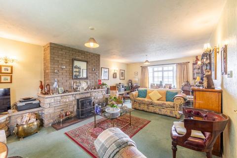 3 bedroom detached bungalow for sale, Newcastle Upon Tyne NE19