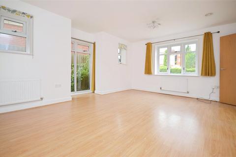 4 bedroom link detached house to rent, Mary Munnion Quarter, Chelmsford, Essex, CM2