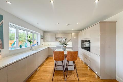 undefined, Canewdon View Road, Rochford