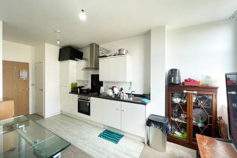 2 bedroom apartment for sale, Victoria Avenue, Southend-On-Sea SS2