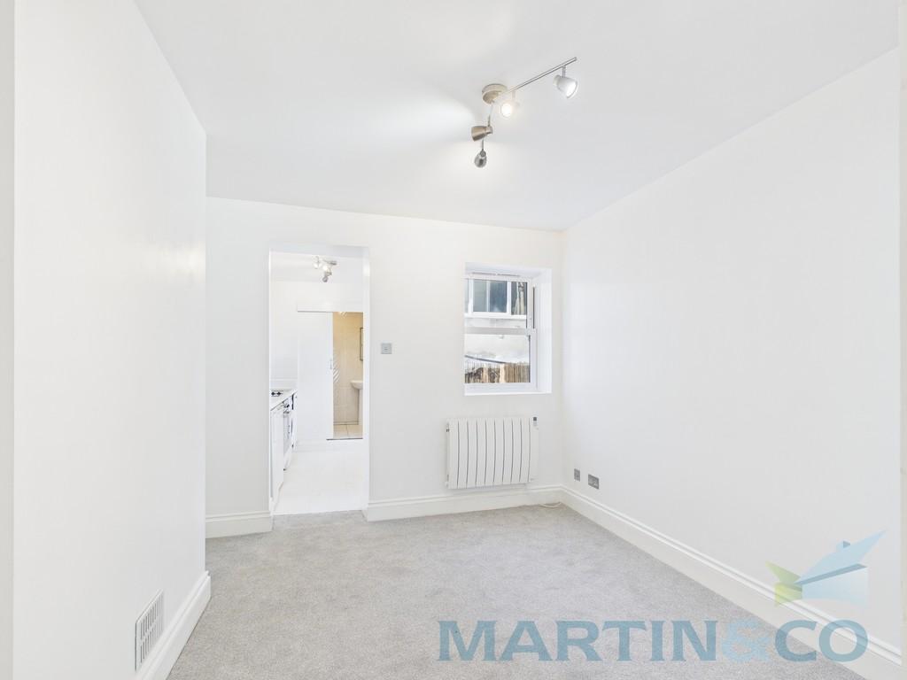 Living Room Pic 1