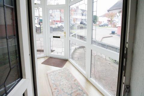 51 Kensington Drive, Woodford Green, IG8 8LW