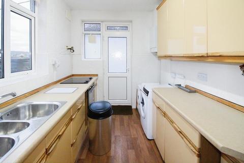 51 Kensington Drive, Woodford Green, IG8 8LW