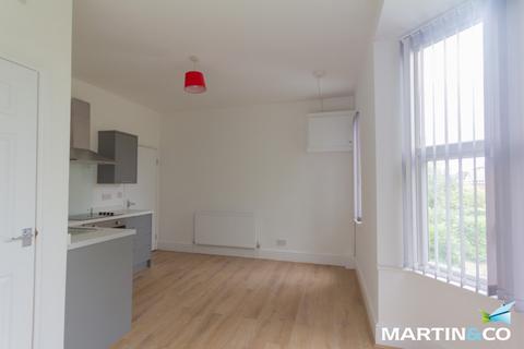 Studio to rent, Middleton Hall Road, Kings Norton, Birmingham
