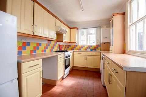 3 bedroom house to rent, Alexandra Road, Wellingborough