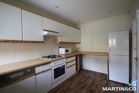 2 bedroom terraced house to rent, Victoria Road, Harborne, B17