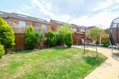 17 Cuckmere Way, Orpington, BR5 4FH