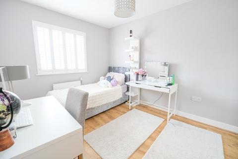 17 Cuckmere Way, Orpington, BR5 4FH