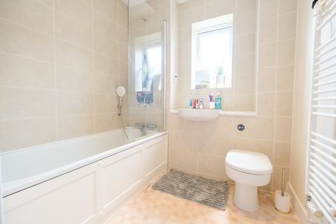 17 Cuckmere Way, Orpington, BR5 4FH