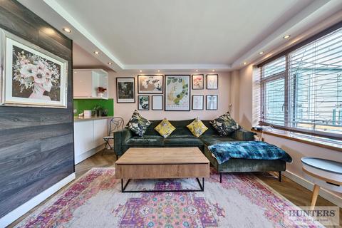 5 Monks Close, London, SE2 0QJ