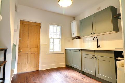 2 bedroom cottage to rent, Nursery Road, Bishop's Stortford, CM23