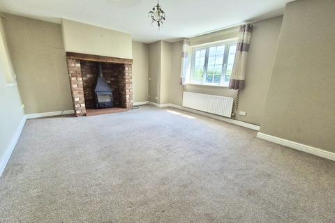 4 bedroom semi-detached house to rent, Howle, Newport