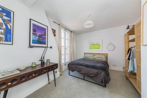 2 bedroom detached house for sale, Crouch Street, Banbury, OX16 9PP