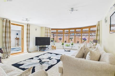 5 bedroom detached house for sale, Bridge Street, Tamworth B78