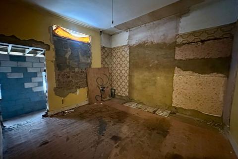 44 Tollington Road, London, N7 6PG