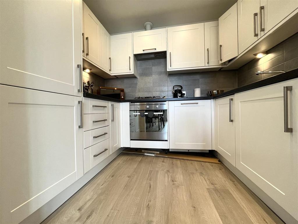 Kitchen 2